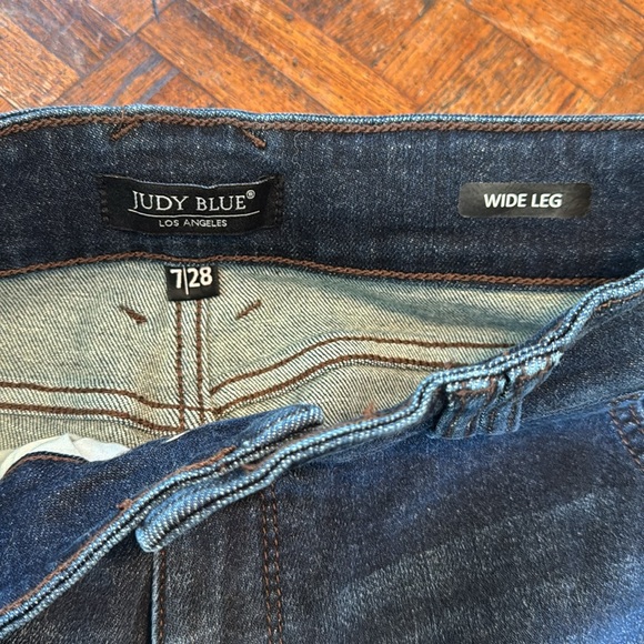 Classic Blue Women's Jeans - Picture 4 of 4